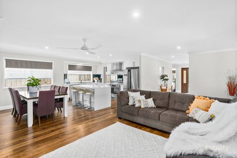 Property photo of 5 Spoonbill Place Albion Park Rail NSW 2527