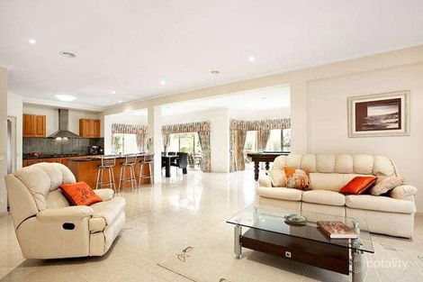 Property photo of 3 Chapel Court Doncaster VIC 3108