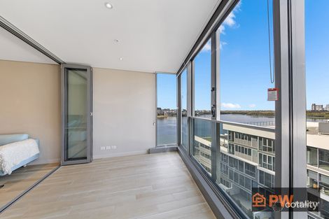 Property photo of 913/3 Foreshore Place Wentworth Point NSW 2127