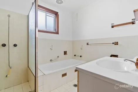 Property photo of 6/67 Fuchsia Crescent Macquarie Fields NSW 2564
