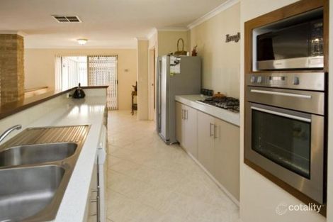 10 Pesaro Grn, Secret Harbour, WA 6173