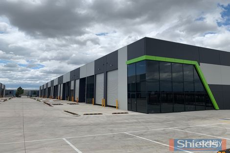 48/68 Eucumbene Dr, Ravenhall, VIC 3023