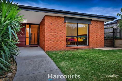 Property photo of 10 Manna Gum Drive Pakenham VIC 3810