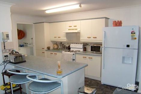 Property photo of 10 Rosa Close Cameron Park NSW 2285