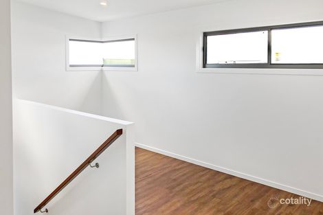 Property photo of 37 Sandy View Drive Nikenbah QLD 4655