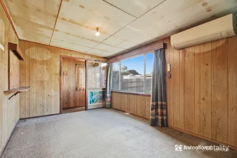 Property photo of 1 Monte Crescent Moe VIC 3825