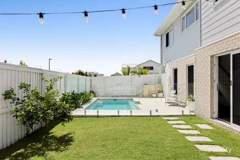 Property photo of 11 Daydream Crescent Banya QLD 4551