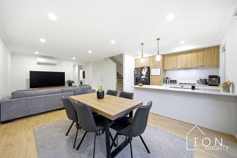 Property photo of 7 Eifel Walk Clyde VIC 3978