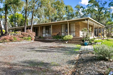 15 Williams Rd, Maiden Gully, VIC 3551