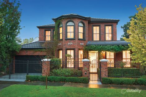 2/19 Faversham Rd, Canterbury, VIC 3126