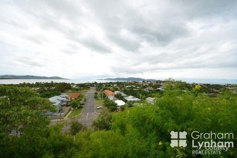 Property photo of 39 Gilbert Crescent Castle Hill QLD 4810