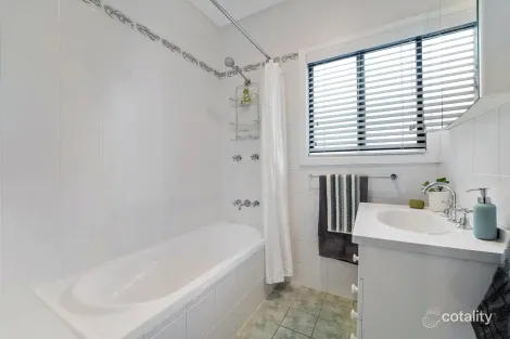 Property photo of 28 Yanderra Street Condell Park NSW 2200