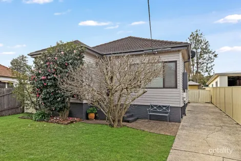 Property photo of 28 Yanderra Street Condell Park NSW 2200