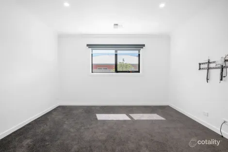 Property photo of 18 Cook Drive Red Cliffs VIC 3496