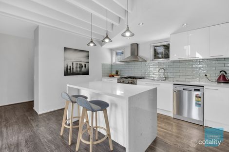 Property photo of 2 Beacon Lane Caroline Springs VIC 3023