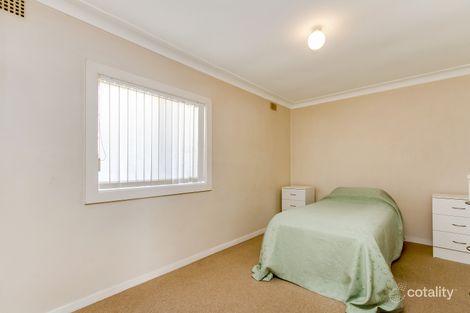 Property photo of 2/18 Haddon Crescent Marks Point NSW 2280