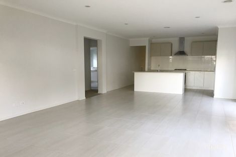 Property photo of 176 Clarendon Drive Keysborough VIC 3173