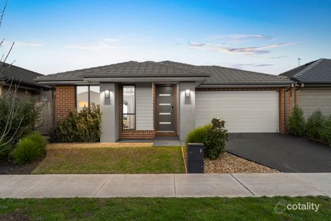5 LUXEMBOURG AVE, CLYDE NORTH, VIC 3978