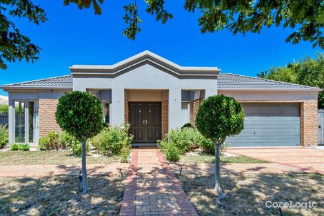 Property photo of 46 Berwick Springs Promenade Narre Warren South VIC 3805