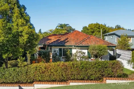 Property photo of 2 Kallara Avenue Ipswich QLD 4305