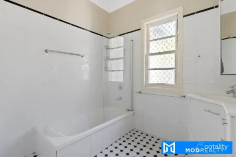 Property photo of 2 Kallara Avenue Ipswich QLD 4305