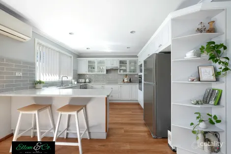 Property photo of 25 Tarra Crescent Oak Flats NSW 2529