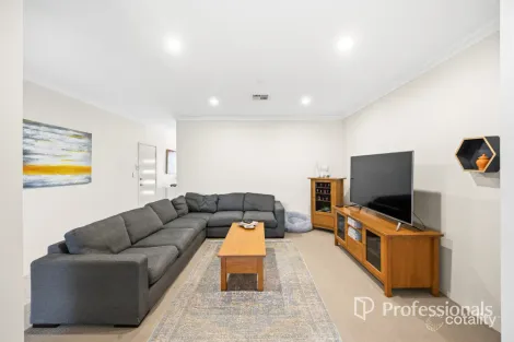 Property photo of 8 Reuben Way Millbridge WA 6232