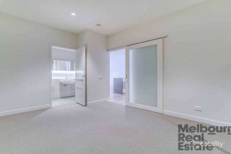 Property photo of 2007/199 William Street Melbourne VIC 3000