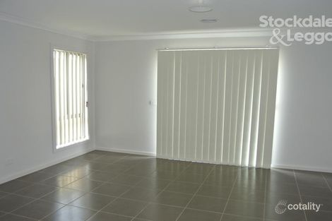 Property photo of 27 Trask Rise Bacchus Marsh VIC 3340
