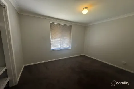 Property photo of 94 Bannerman Crescent Kelso NSW 2795