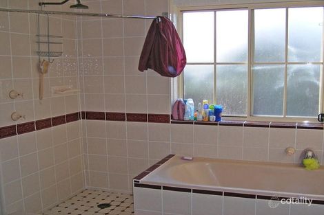Property photo of 33 Shackleton Street Robertson NSW 2577