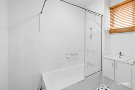 Property photo of 1/58 Rialto Street Coorparoo QLD 4151