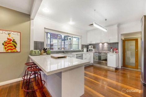 Property photo of 42 Grattan Terrace Wynnum QLD 4178