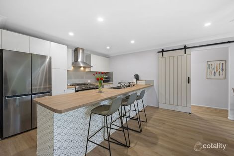 9 County Cl, Parkwood, QLD 4214