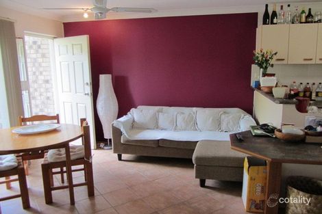 Property photo of 2/43 Vera Street Greenslopes QLD 4120