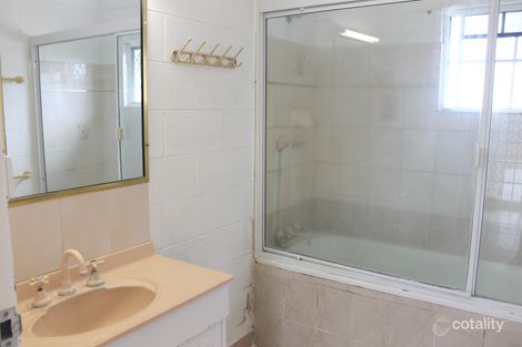 Property photo of 4 Kent Street Bororen QLD 4678