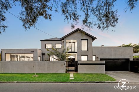 Property photo of 2 Eyre Road Caulfield North VIC 3161