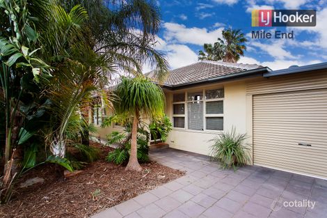 2/12 Winston Cres, West Beach, SA 5024