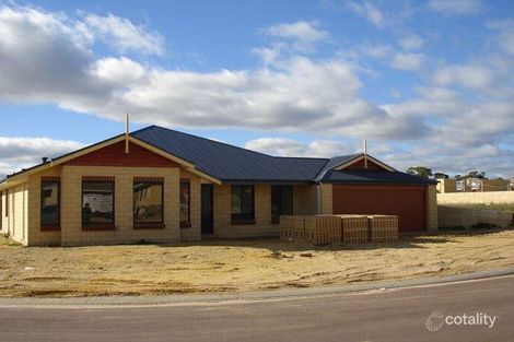 10 Albina Ch, Lakelands, WA 6180