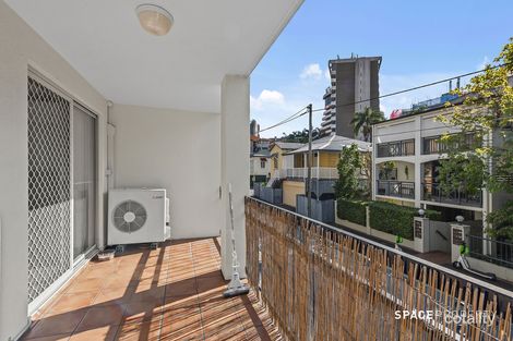 Property photo of 2/58 Birley Street Spring Hill QLD 4000
