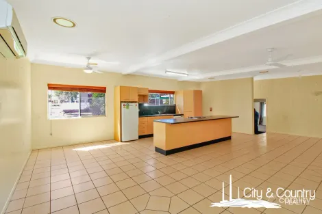 17 Nineteenth Ave, Parkside, QLD 4825