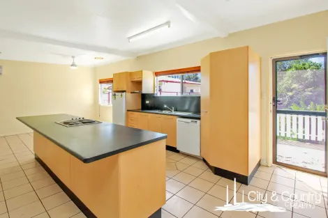 Property photo of 17 Nineteenth Avenue Parkside QLD 4825