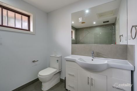 1/1 Amarina Cl, Meadow Heights, VIC 3048