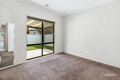 Property photo of 34 Rowland Drive Point Cook VIC 3030