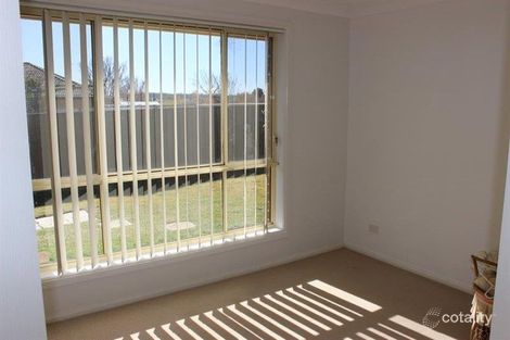 Property photo of 22 Ken McMullen Place Dubbo NSW 2830