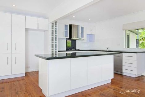 Property photo of 32 Calwalla Crescent Port Macquarie NSW 2444