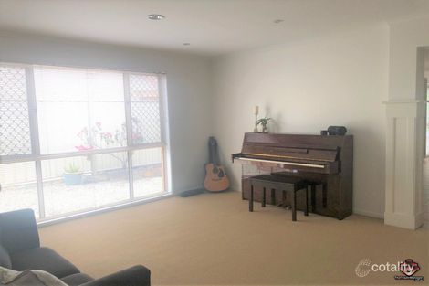 Property photo of 49 Coventry Circuit Carindale QLD 4152