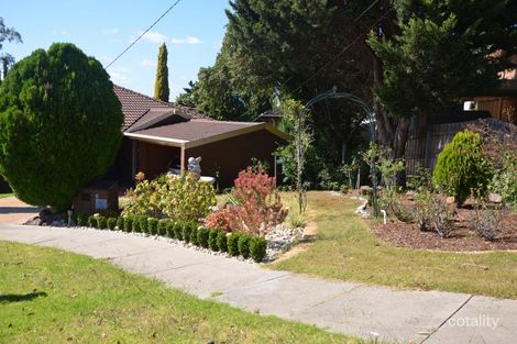 Property photo of 46 Caravelle Crescent Strathmore Heights VIC 3041