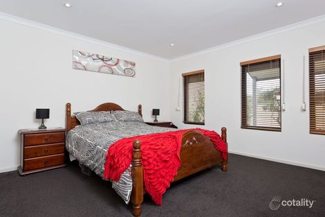 Property photo of 4 Tathra Lane Aubin Grove WA 6164