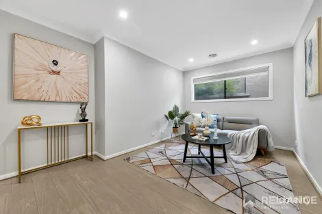 Property photo of 51 Hoffman Crescent Truganina VIC 3029